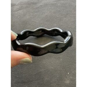 Vintage black wavy plastic bangle bracelet Estate Jewelry